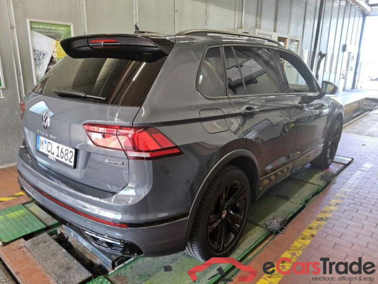 Volkswagen Tiguan (AX1)(07.2020->2024) DE - SUV5 2.0 TSI BMT/Start-Stopp EU6d, 4Motion R-Line OPF, (Facelift) 2021 - 20 #3