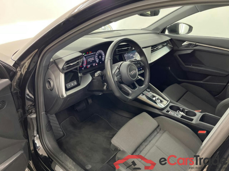 AUDI A3 Sportback 45 TFSI e S edition Competition #5