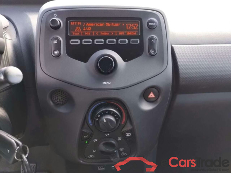 TOYOTA Aygo 1.0 VVT-i x-fun #6