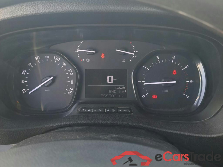 OPEL Vivaro / 2019 / 4P / furgón 1.5 Diésel 88kW (120CV) M Std Select #4