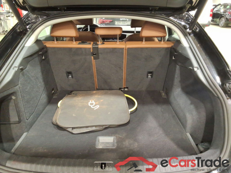 AUDI Q3 Sportback 1.4 45 TFSI E S TRONIC #3
