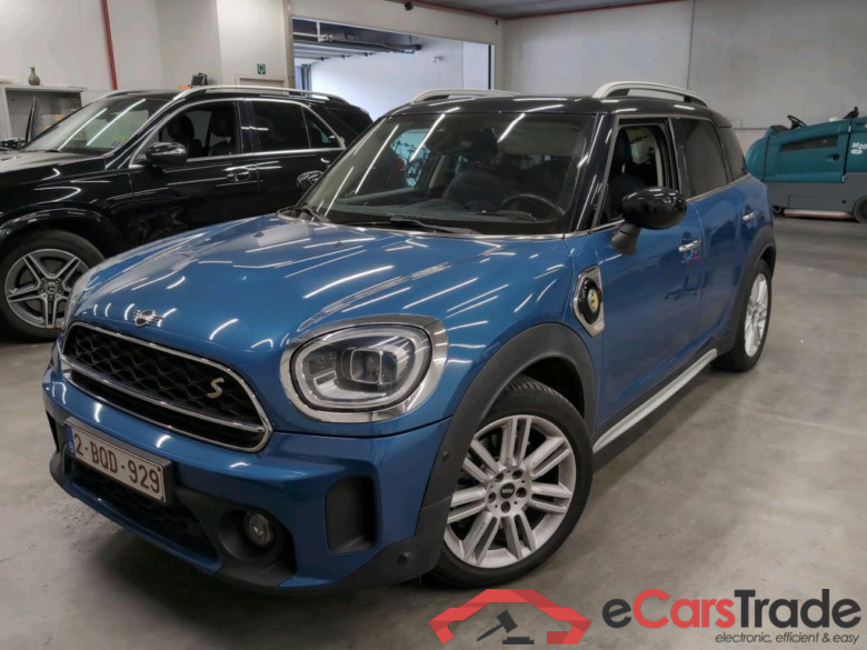 MINI - MIN COUNTRYMAN COOPER S E ALL4 AT 220PK Business Edition With Heated Chester Leather Seats & Pack Visibility & Driving Assistant Plus & Pano Roof   * HYBRID *