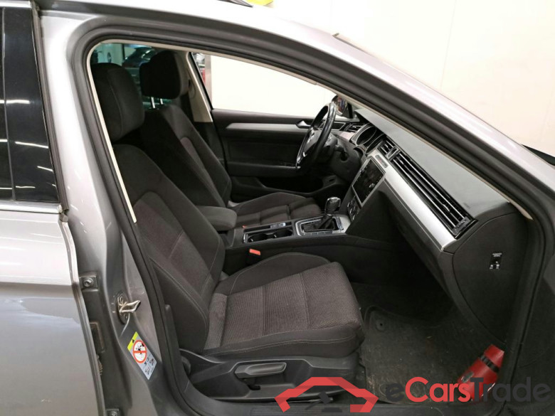 VOLKSWAGEN - VW  PASSAT VARIANT TDI 120PK DSG-7 Comfortline Business & Towing Hook #3