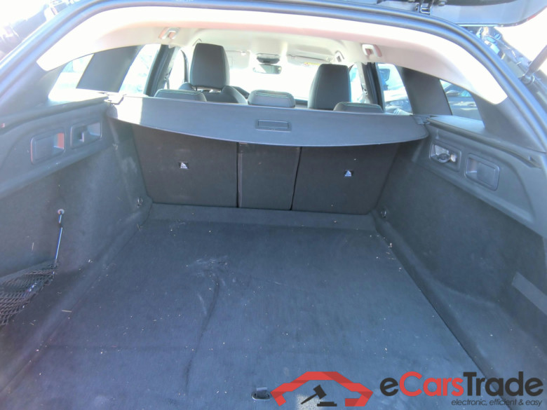 Peugeot 308 SW 1.5 BlueHDi Allure Aut. LED I-Cockpit 1/2 Leather KeylessGo Camera Klima PDC ... #5