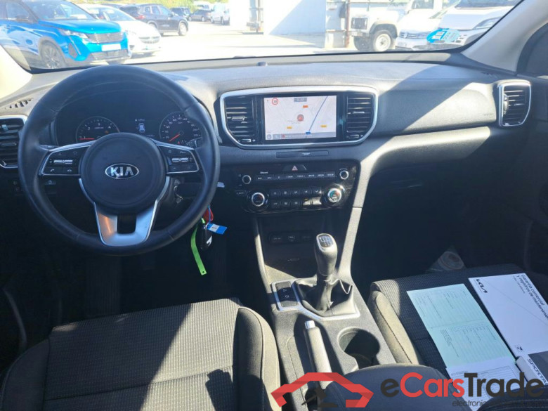 KIA Sportage / 2018 / 5P / todoterreno 1.6 MHEV Drive Plus 100kW (136CV) 4x2 #3