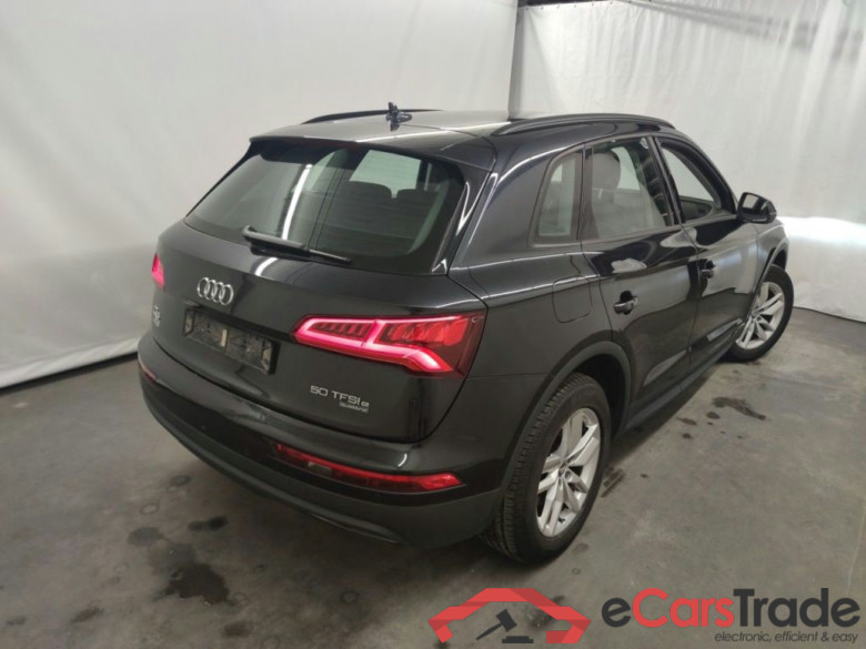 Audi Q5 50 TFSi e S tronic quattro 5d #2