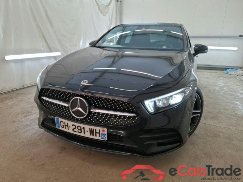 MERCEDES-BENZ Classe A Compact / 2018 / 5P / Berline A 200 AMG Line 7G-DCT