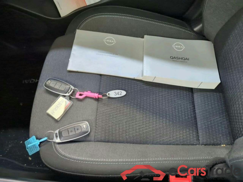 NISSAN Qashqai 1.3 MHEV X N-Connect #5