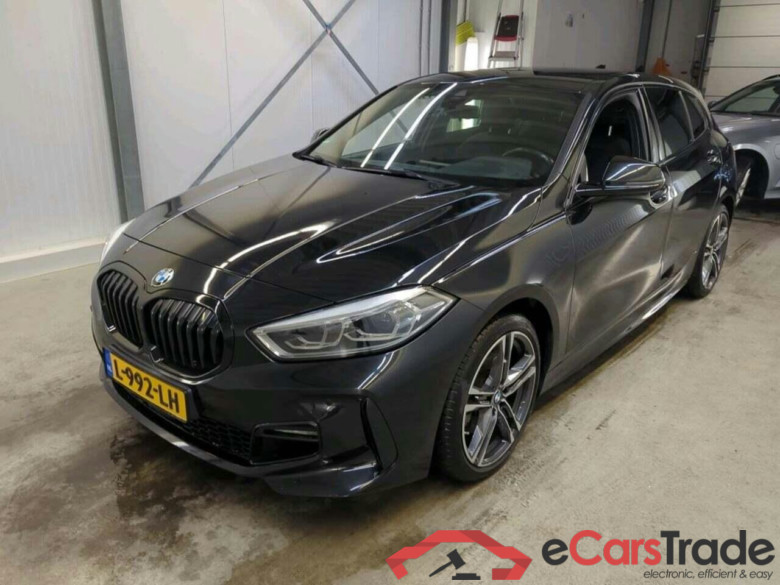 BMW 1-serie 118i Bns Edition #1