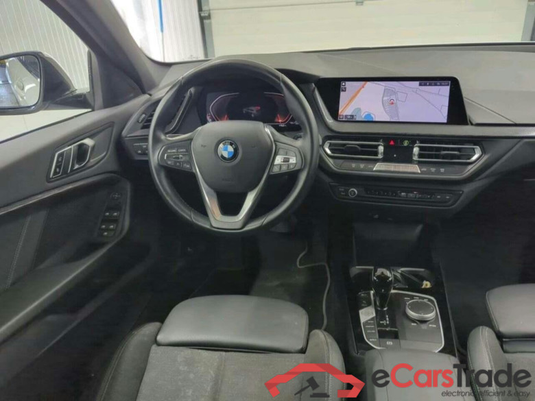 BMW 1-serie 118i Intro Ed. #3