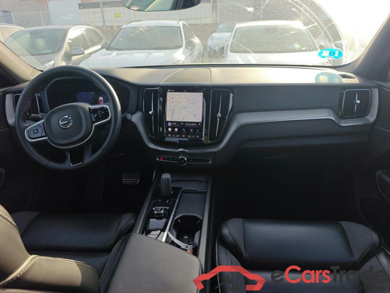 VOLVO XC60 / 2017 / 5P / todoterreno 2.0 T6 AWD Recharge R-Design Auto #3