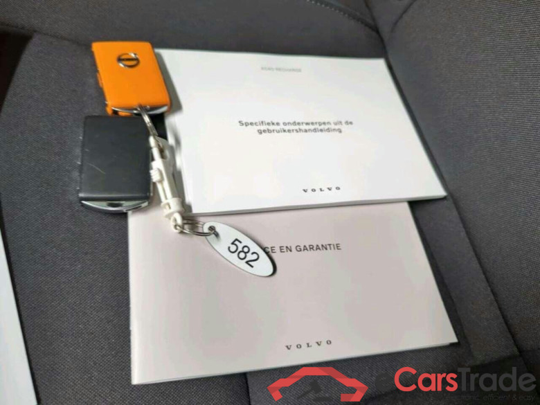 VOLVO XC40 Recharge Plus 70 kWh #6