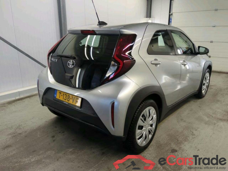 TOYOTA Aygo X 1.0 VVT-i MT Play #2