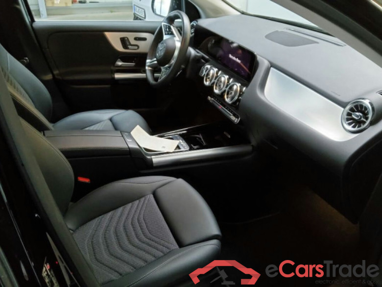 Mercedes-Benz GLA (BM 247)(02.2020->) DE - SUV5 GLA 200 EU6e, Edition Progressive Line, (Facelift) 2024 - 2026 #3