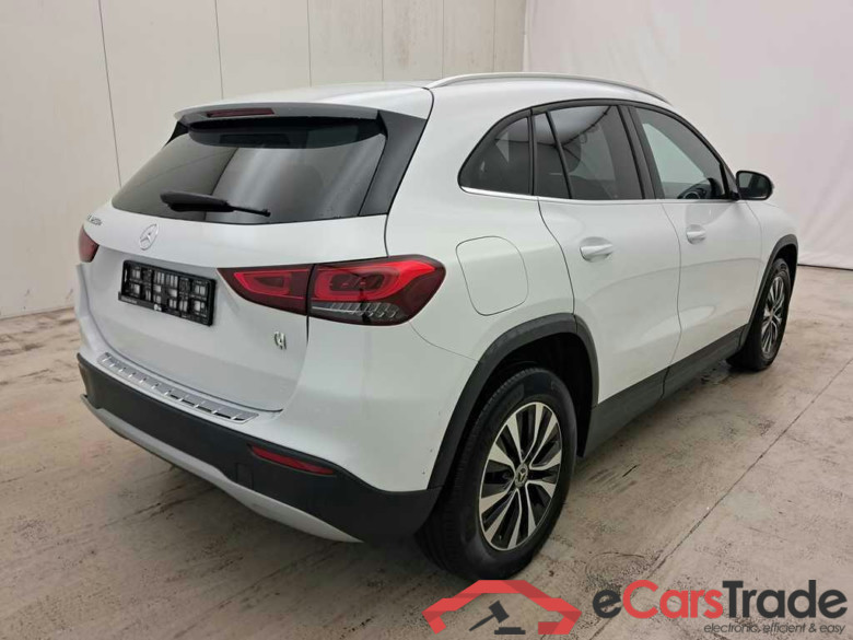 Mercedes GLA 250e Plug-In Hybrid Aut. Pano LED Navi 1/2 Sport-Leather KeylessGo Klima PDC ... #3