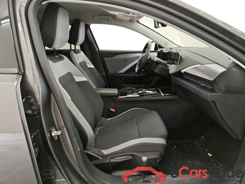 Opel Astra Sports Tourer 1.2 turbo S/S 96kW auto Business Edition 5d #3