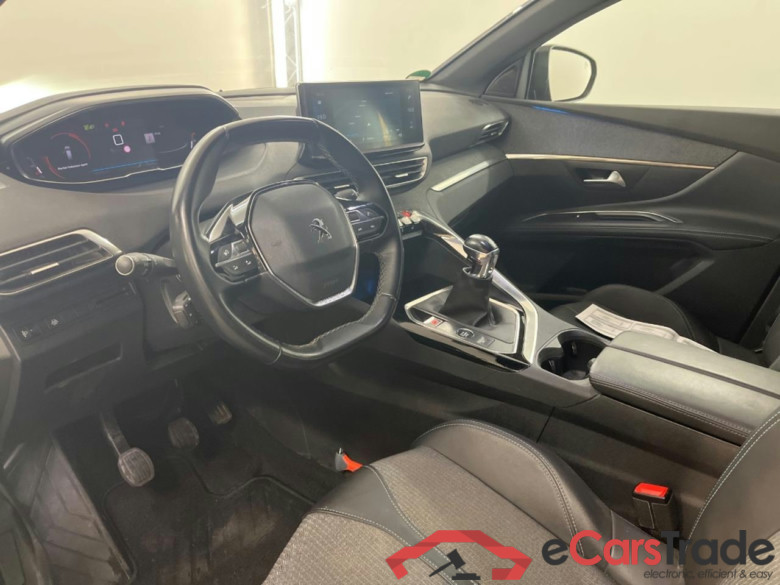 PEUGEOT 5008 1.2 PureTech Allure Pack Business #5