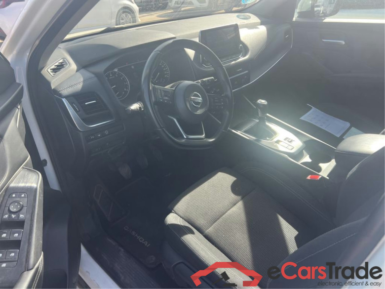 NISSAN QASHQAI / 2021 / 5P / todoterreno DIG-T 103kW (140CV) mHEV 4x2 Acenta #3