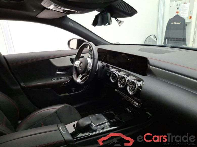 MERCEDES-BENZ CLA-klasse Shooting Brake 200 Business Solution AMG #3