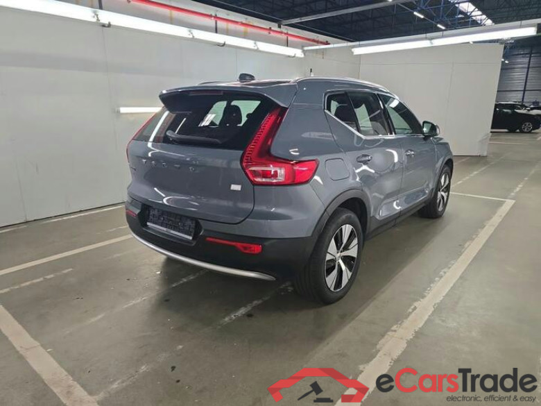 Volvo XC40 XC40 T4 PHEV Plus Bright Design Aut. (PHEV) 155kW/211pk  5D/P Auto-7 (4 seizoenen Banden) - CO2 onvolledig #4