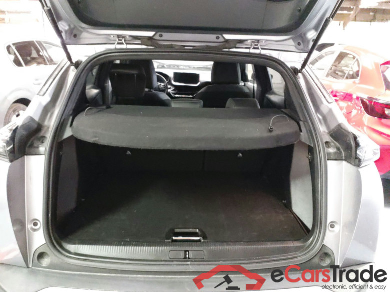 PEUGEOT 2008  PEUGEOT 2008  1.2 puretech 100 allure  BVM6 #2