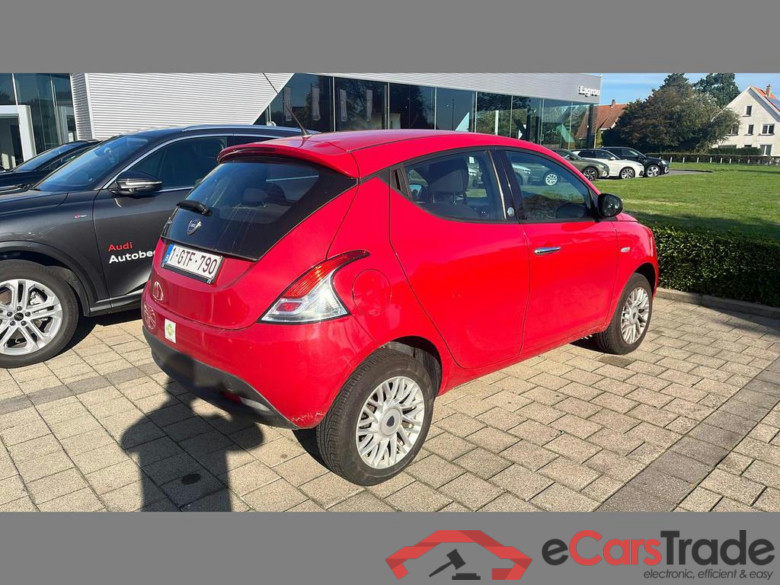 LANCIA Ypsilon 5P/D CNG 0.9 TwinAir EcoChic Gold #2