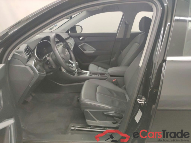 Audi Q3 Sportback 45 TFSI e S tronic 5d #3