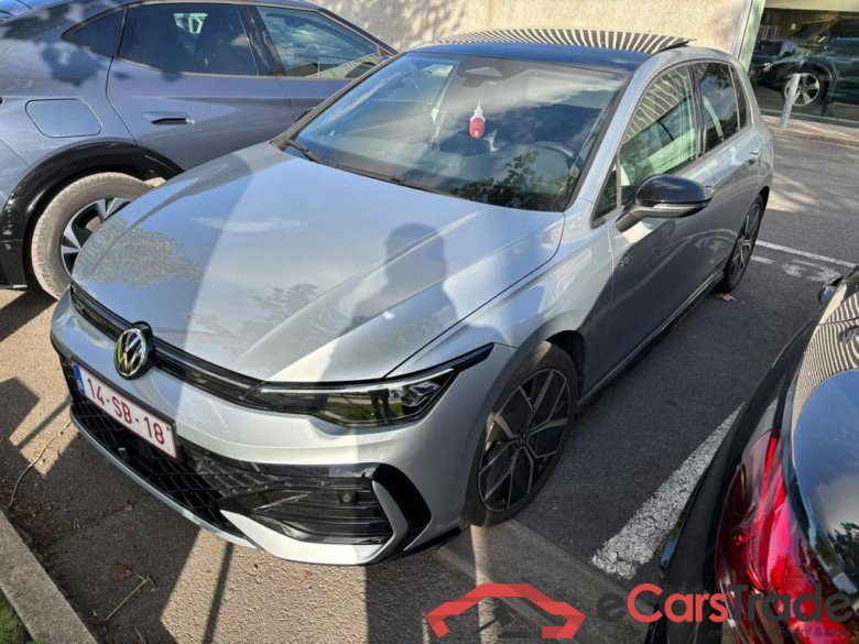 VOLKSWAGEN Golf VIII 1.5 eTSI R-Line DSG