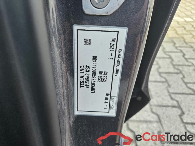 Tesla Model 3 Long Range AWD 75 kWh