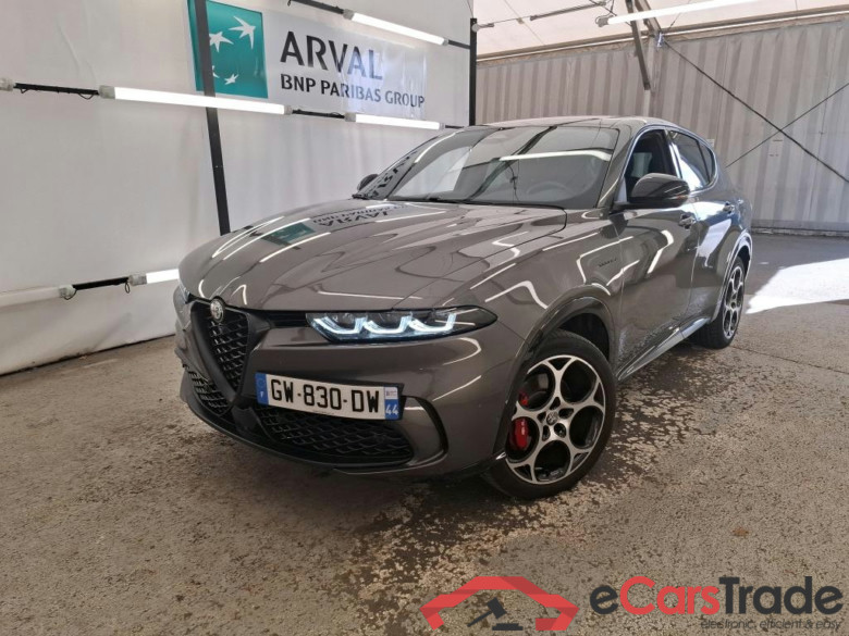 ALFA ROMEO Tonale / 2022 / 5P / SUV 1.3T PHEV 280 AT6 Q4 Veloce