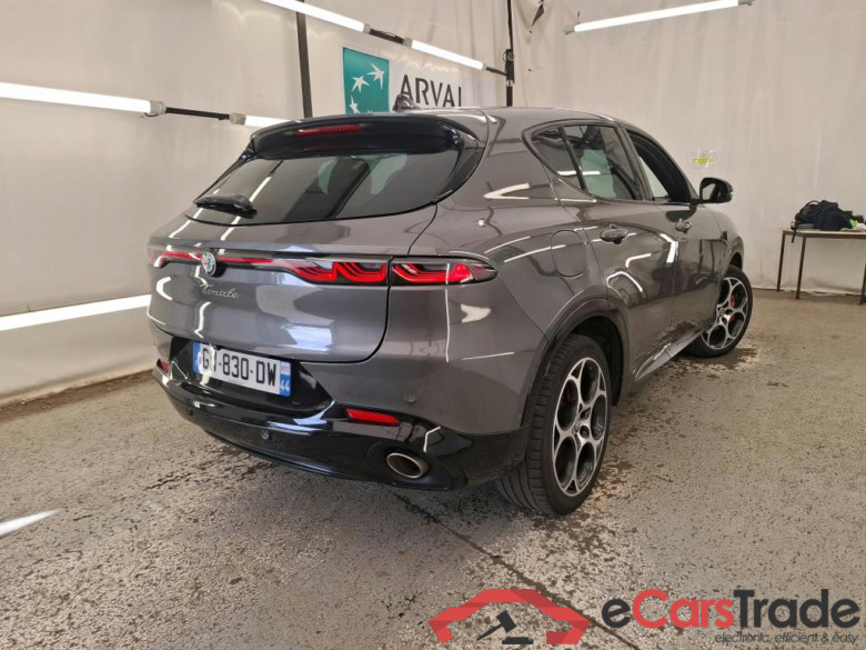 ALFA ROMEO Tonale / 2022 / 5P / SUV 1.3T PHEV 280 AT6 Q4 Veloce #4