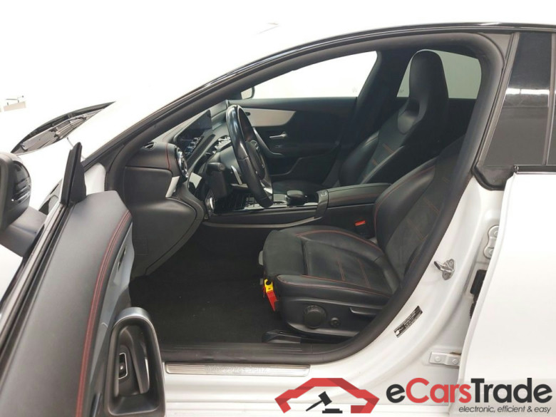 Mercedes-Benz CLA CLA 250 e Business Solution 4d #3