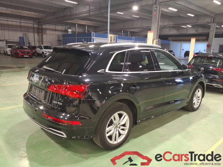 AUDI Q5 DIESEL - 2017 30 TDi Business Edition S tronic #4