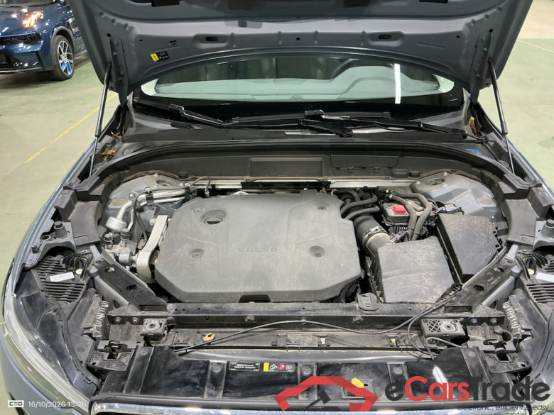 VOLVO XC60 2.0 B4 D MHEV MOMENTUM PRO AUTO #6