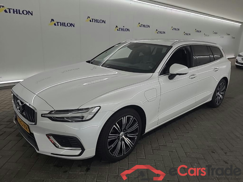 VOLVO V60 Recharge T6 AWD Automaat Inscription 5D 251kW #1