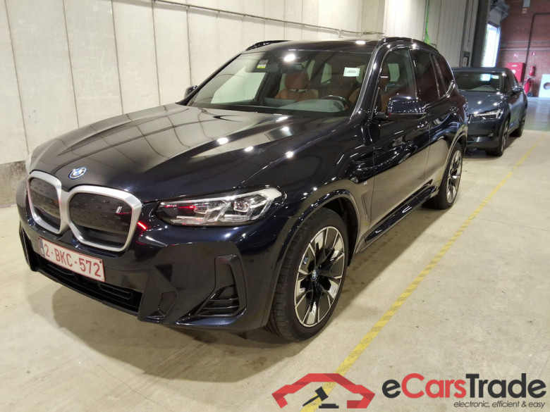 BMW IX3 80KWH AUTO