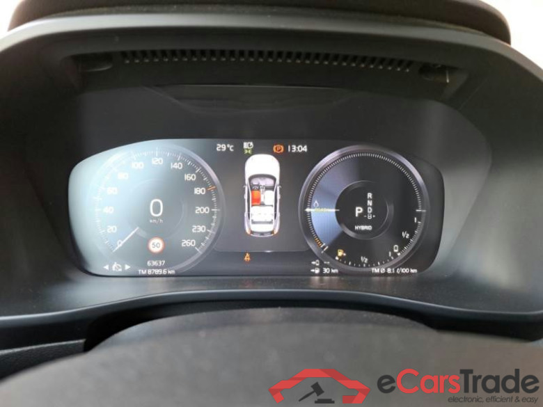 VOLVO XC40 / 2017 / 5P / SUV T5 PLUG-IN HYBRID AUTO RECHARGE R-DESIGN #4