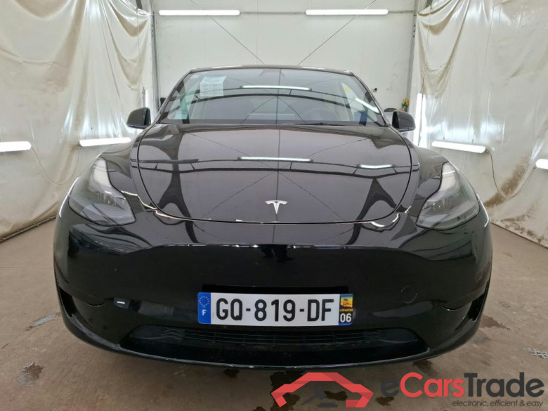 TESLA Model Y / 2021 / 5P / SUV RWD #1