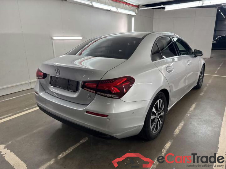 Mercedes A-Klasse Limousine A-Klasse Limousine A 180 Business Line 100kW/136pk  4D/P Auto-7 #4