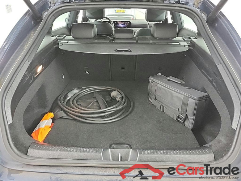 MERCEDES-BENZ CLA Shooting Brake CLA 250 e DCT Luxury Line 5D 160kW #5