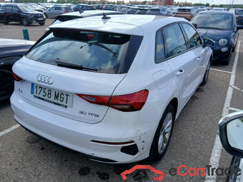 AUDI A3 / 2020 / 5P / berlina con portón Sportback 30 TFSI 81kW (110CV) S tronic #2