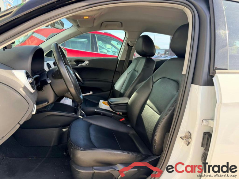 AUDI A1 Sportback 1.2 TFSI Attraction #6