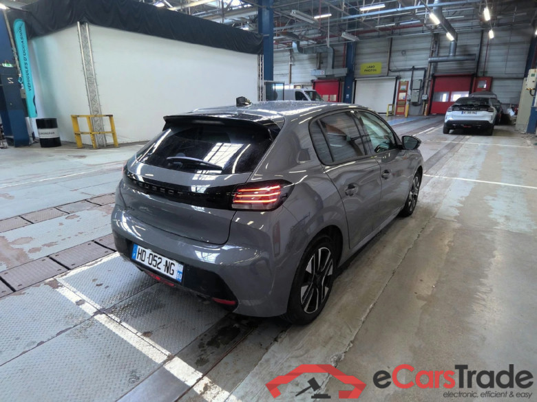 Peugeot 208 Allure 1.2 PureTech 100 S&S BVM6 #2