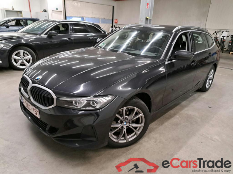BMW - BMW 3 TOURING 316dA 122PK With Climatic & Navigation & Heated Sport Seats