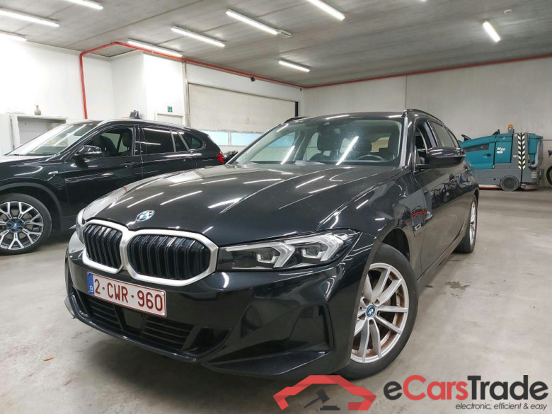BMW - BMW 3 TOURING 320e 204PK With Vernasca Heated Electric Sport Seats & Active Cruise & Driving Assistant Pack & Parking Assistant Pack  * HYBRID * #1