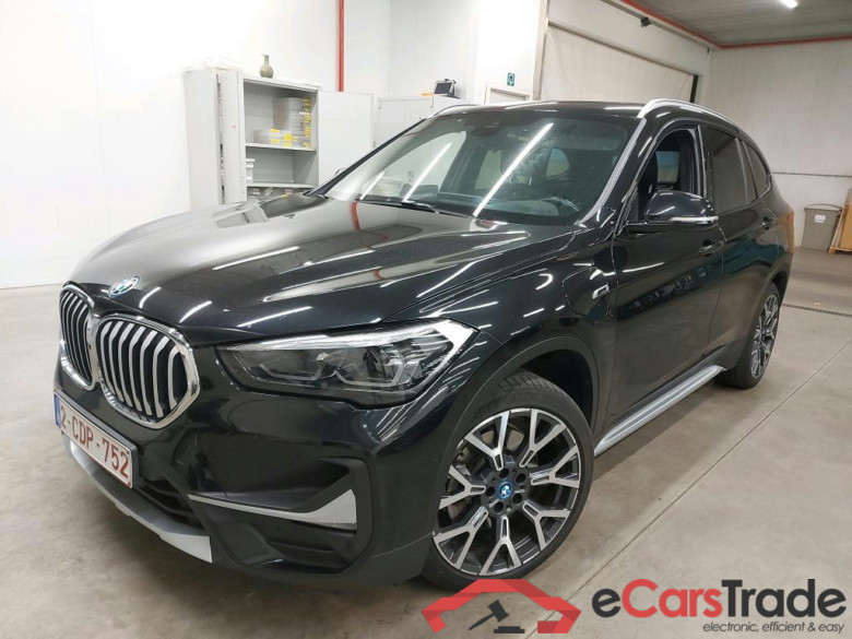BMW - BMW X1 xDrive25e 220PK Xline Business Edition & Pack Business Plus With Heated Dakota Seats & Driving Assistant Plus & Comfort Access & Travel Pack & Harman Kardon & Park Assist & Camera * HYBRID *