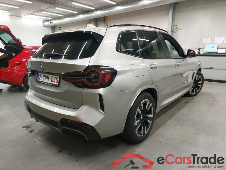 BMW I - BMW IX3 286PK With Climatic & Navigation & Electric Heated Seats & Dark Shadow Pack & Electric Foldable Trailer Hook * ELECTRIC * #2