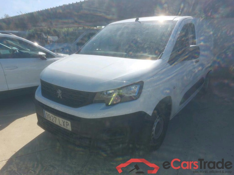 PEUGEOT Partner / 2018 / 3P / furgón derivado de turismo Pro Standard 600kg BlueHDi 73kW #1