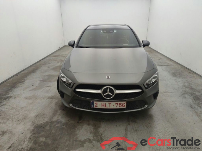 Mercedes-Benz A-Klasse Limousine A 250e Business Solution 4d #5