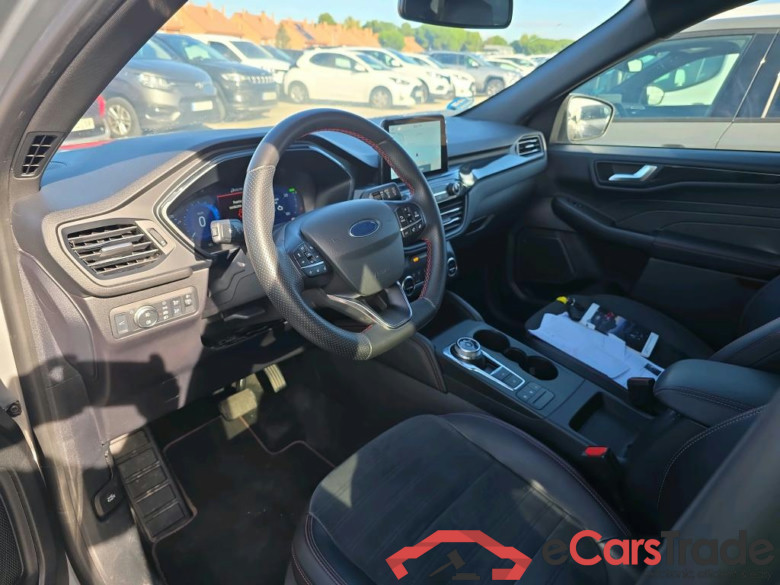 FORD Kuga / 2019 / 5P / todoterreno ST-Line X 2.5 Duratec FHEV Auto #3